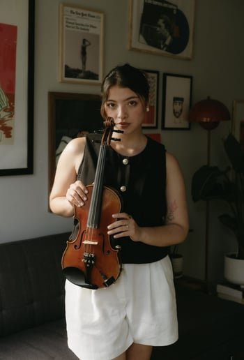 Gallery photo 7 of Anny - Violinist for every occasion