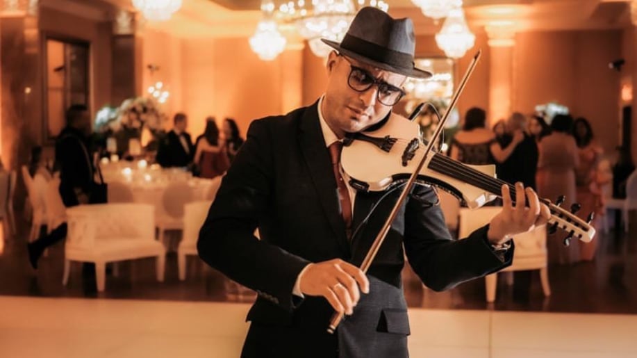 Gallery photo 8 of Frank Lima - Violinist for Weddings & Events