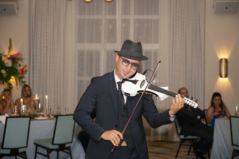 Gallery photo 6 of Frank Lima - Violinist for Weddings & Events