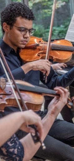 Gallery photo 1 of Violinist, Nate H