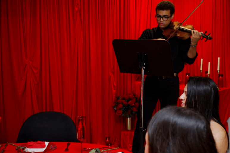 Gallery photo 2 of Violinist, Nate H