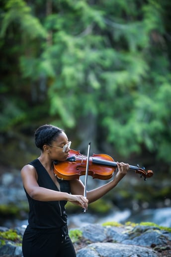 Gallery photo 1 of Violinist, Ivory Stephenson