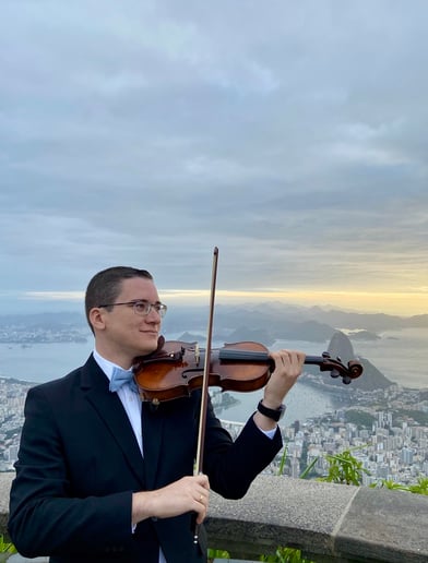 Gallery photo 5 of Violinist Thiago Bernardes