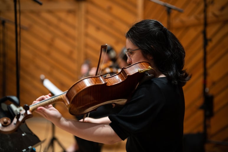 Gallery photo 3 of Violist, Lauren Wilson