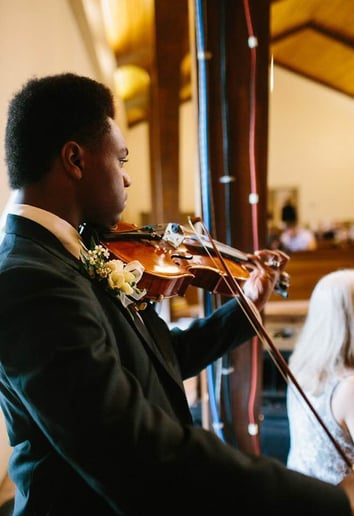 Gallery photo 1 of Violist