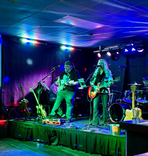 Gallery photo 2 of Absynthe Minded