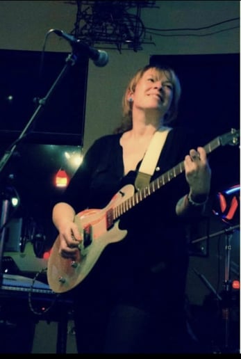 Gallery photo 7 of Absynthe Minded