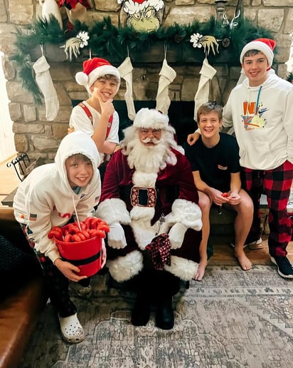 Gallery photo 10 of Visit from Santa