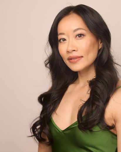 Gallery photo 9 of Vivian Tam