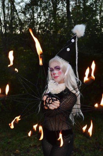 Gallery photo 2 of Vivian Violet The Mistress of the Moon