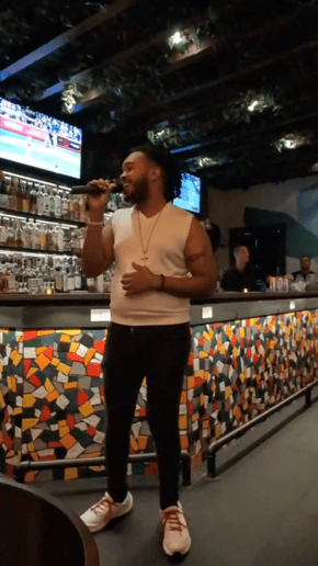 Gallery photo 9 of Vivid Aura Karaoke