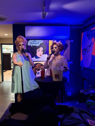 Gallery photo 5 of Vivienne and Raquel