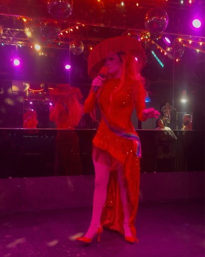 Gallery photo 6 of Vivyan Jaymes Mourningwould