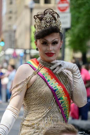 Gallery photo 2 of Vivyan Jaymes Mourningwould