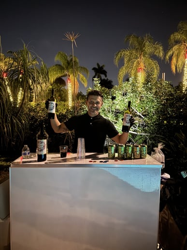 Gallery photo 4 of V&M - Mint & Lime Pour
