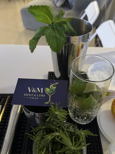 Gallery photo 13 of V&M - Mint & Lime Pour