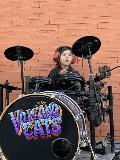 Gallery photo 5 of Volcano Cats