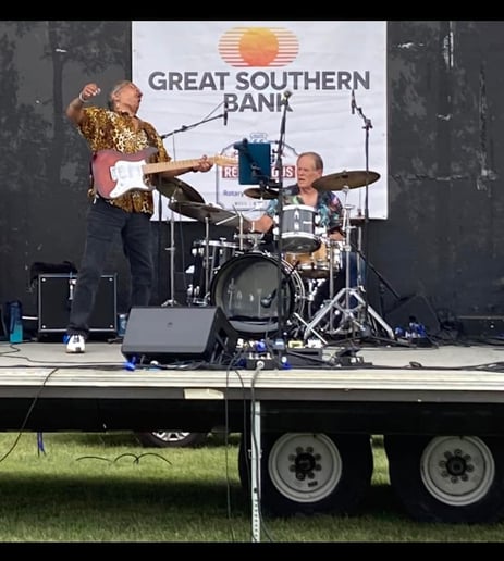 Gallery photo 16 of Vic Vaughan & Souled Out