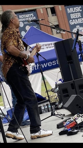 Gallery photo 18 of Vic Vaughan & Souled Out