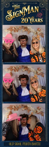 Gallery photo 3 of VW Bus Photo Booths