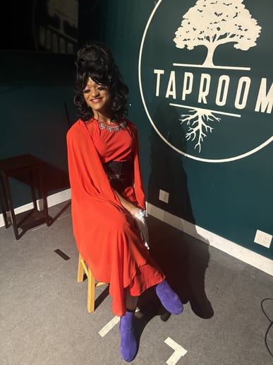 Gallery photo 2 of Drag Queen & Waacking Extraordinaire!