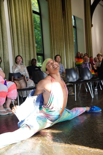Gallery photo 10 of Drag Queen & Waacking Extraordinaire!