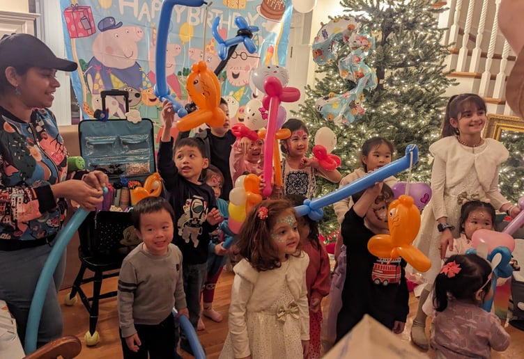 Gallery photo 4 of Wahi Face Painting &Balloon Twisting