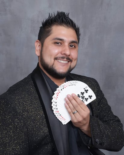 Gallery photo 10 of Robert the All-Knowing - Corporate Magician