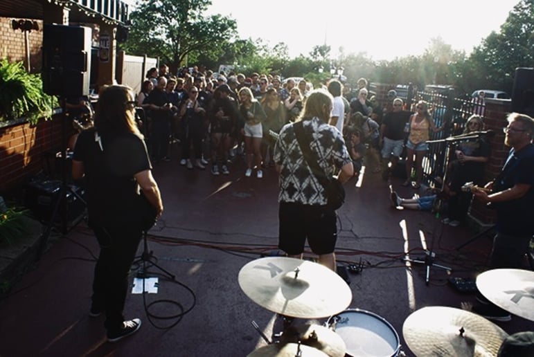 Gallery photo 1 of Warped Four