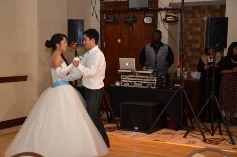 Gallery photo 3 of Warren's Mobile DJ Service