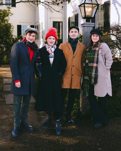 Gallery photo 7 of Washington St. Carolers
