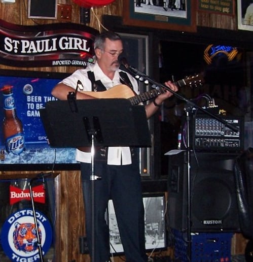 Gallery photo 1 of Wayne DeLoria