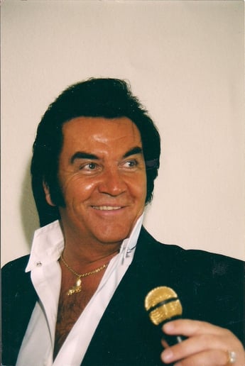 Gallery photo 3 of Wayne Newton