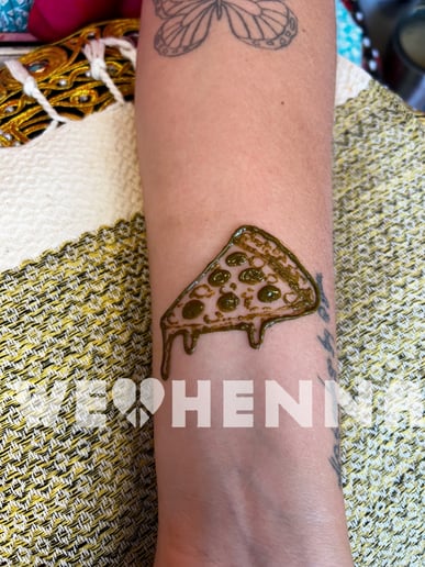 Gallery photo 7 of We Heart Henna