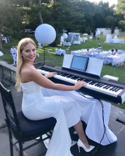 Gallery photo 2 of Wedding and Event Pianist - NYC