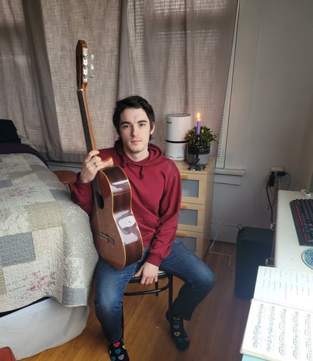 Gallery photo 1 of Wedding and Function Classical guitarist
