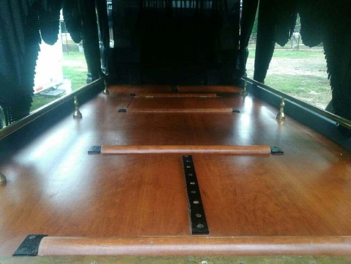Gallery photo 4 of Wedding Carriage and Funeral Hearse