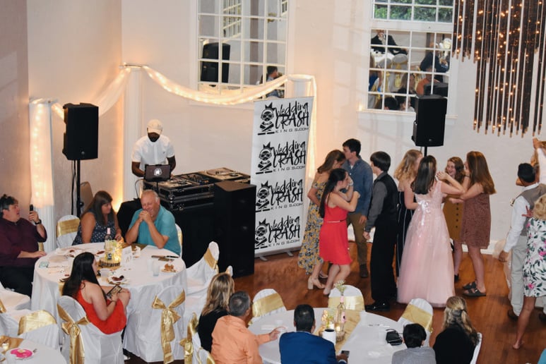 Gallery photo 1 of Wedding Crash Kings
