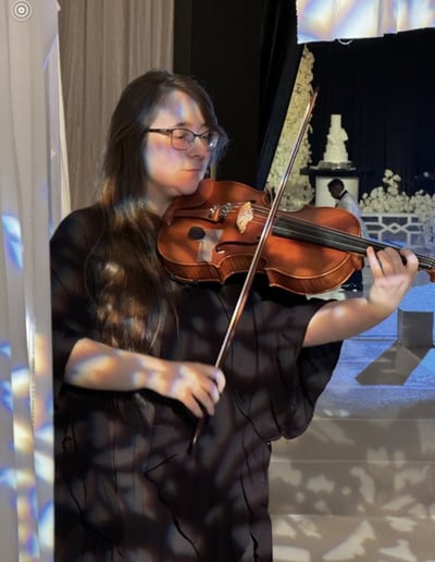 Gallery photo 4 of Shayna - Wedding & Event Violinist & Violist