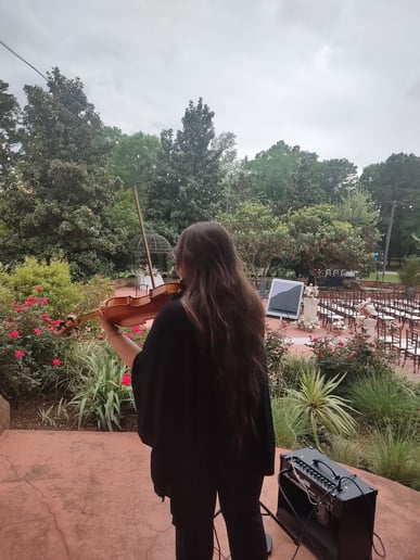 Gallery photo 9 of Shayna - Wedding & Event Violinist & Violist