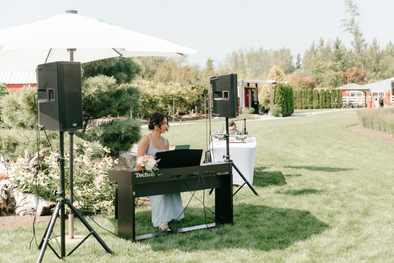 Gallery photo 1 of Event Pianist - Tara Kia