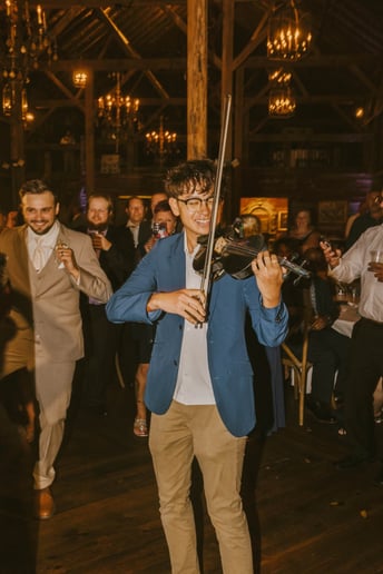 Gallery photo 4 of David Phung, Wedding Violinist