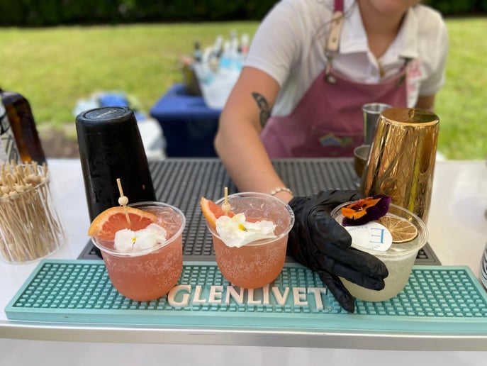 Gallery photo 1 of Well Shaken mobile bar