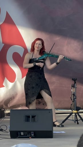 Gallery photo 4 of Wendy Lynn Markus, Professional Violinist