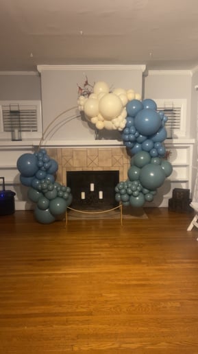 Gallery photo 2 of We’re here now it’s a party-Balloons