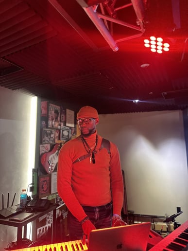 Gallery photo 1 of Wes Jones -- Jazz, R&B & Pop Piano
