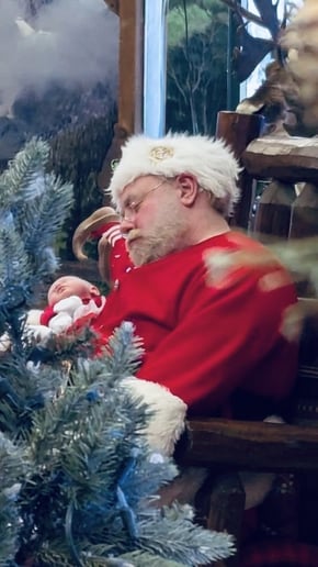 Gallery photo 16 of Simply Saint Nick