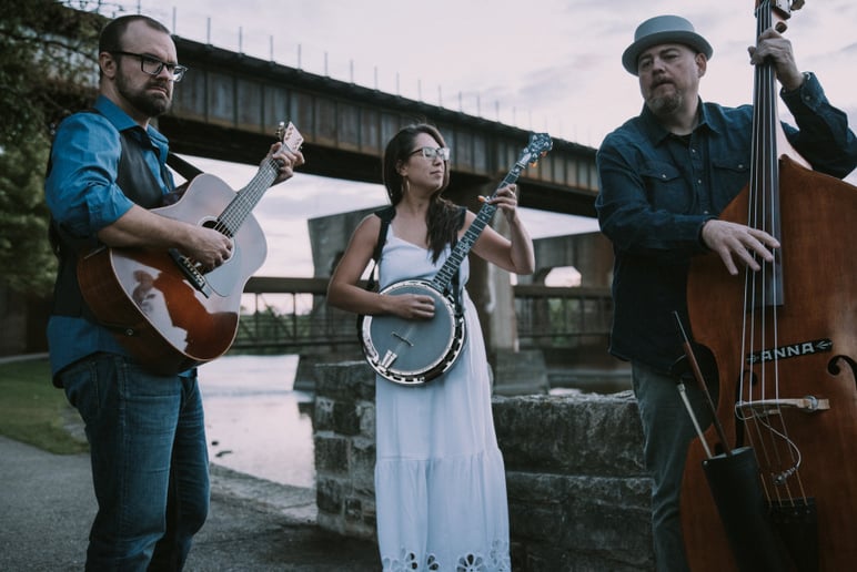 Gallery photo 5 of Wheels North (Bluegrass Trio)