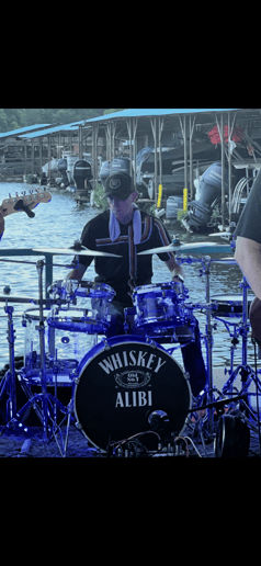 Gallery photo 3 of Whiskey Alibi