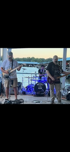 Gallery photo 5 of Whiskey Alibi